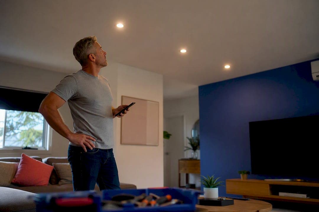 Homeowners: 5 Faults That Make Lights Flicker When Aircon Starts