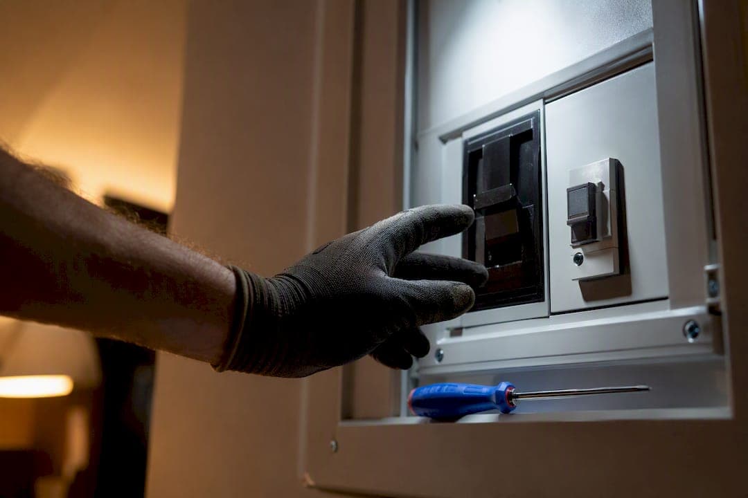 Cut Diagnosis to 15 Minutes: AC Breaker Trips Checklist for Homeowners