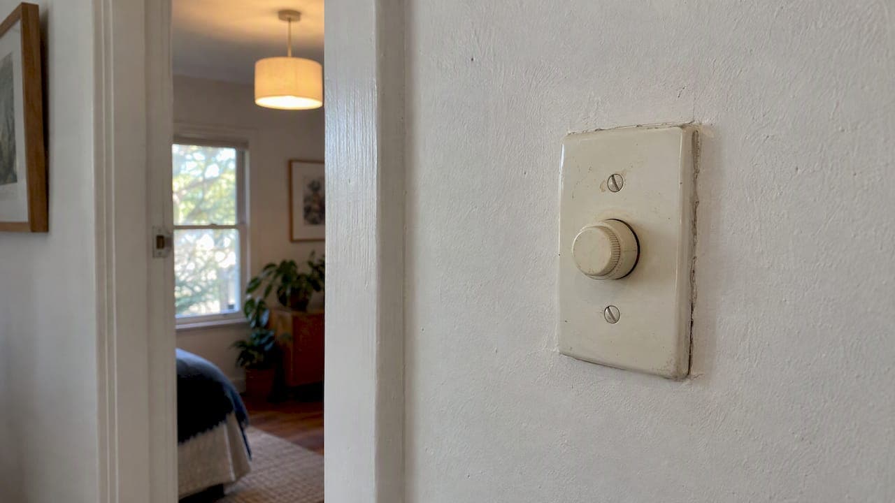 Buzzing Light Switch: Causes, Risks and What to Do